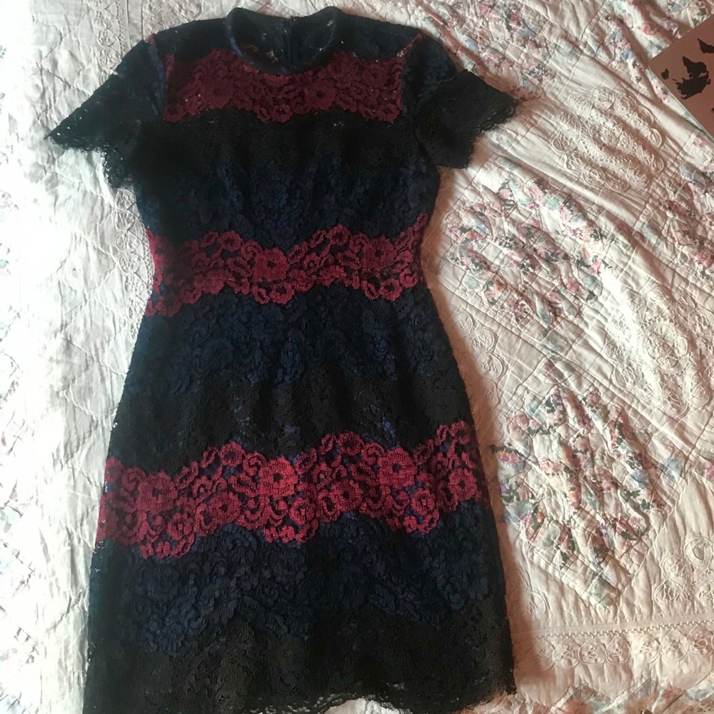 Express Floral Lace Short Sleeve Dress